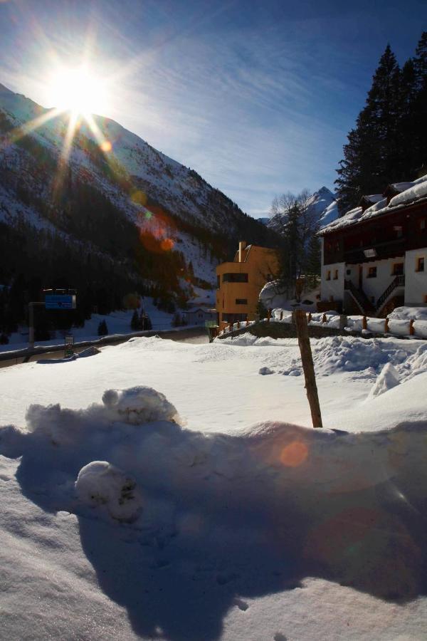 Rifugio Galtuer - Die 2 Ferienhaeuser Exterior foto